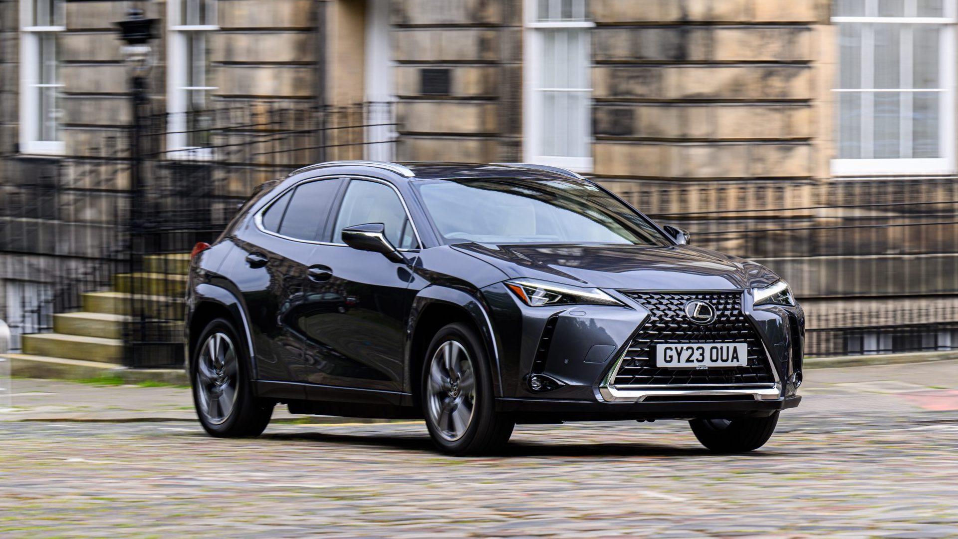 Lexus on sale ux300e price